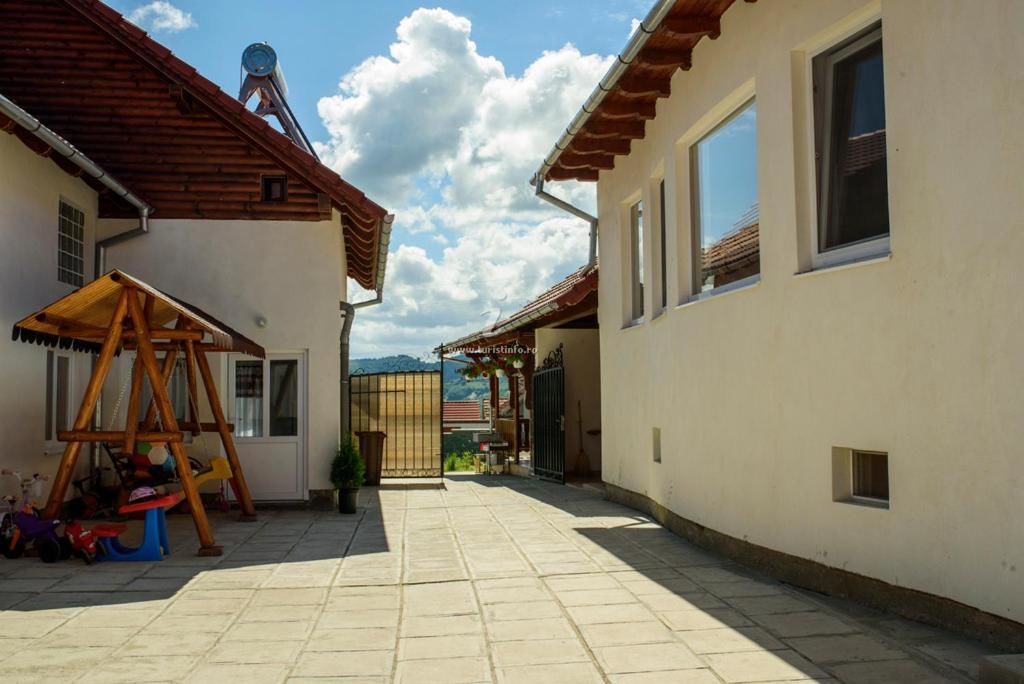 Гостевой дом Casa Iancu Jina-24